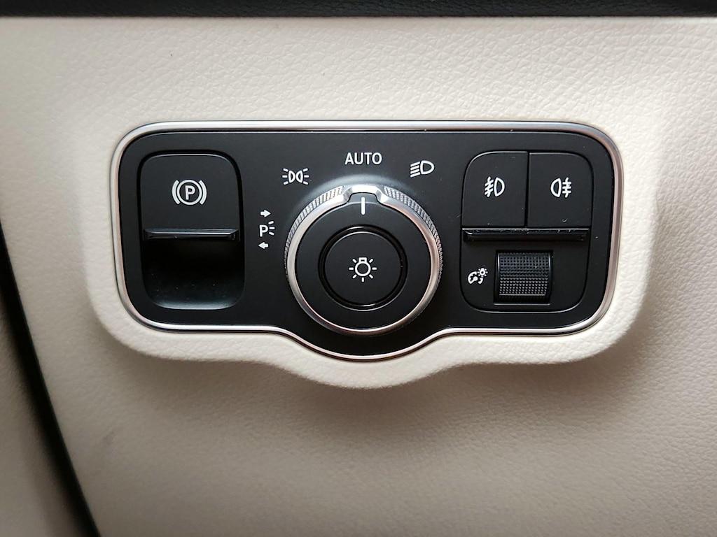 used 2023 Mercedes-Benz GLB 250 car, priced at $29,998
