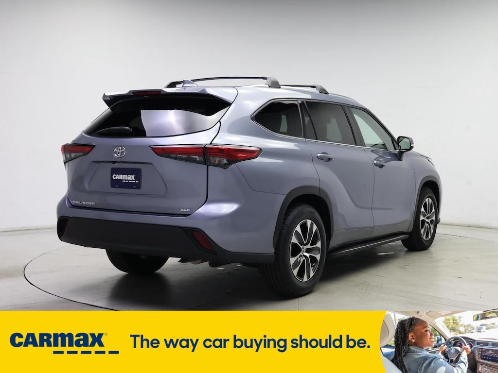 used 2021 Toyota Highlander car, priced at $34,998