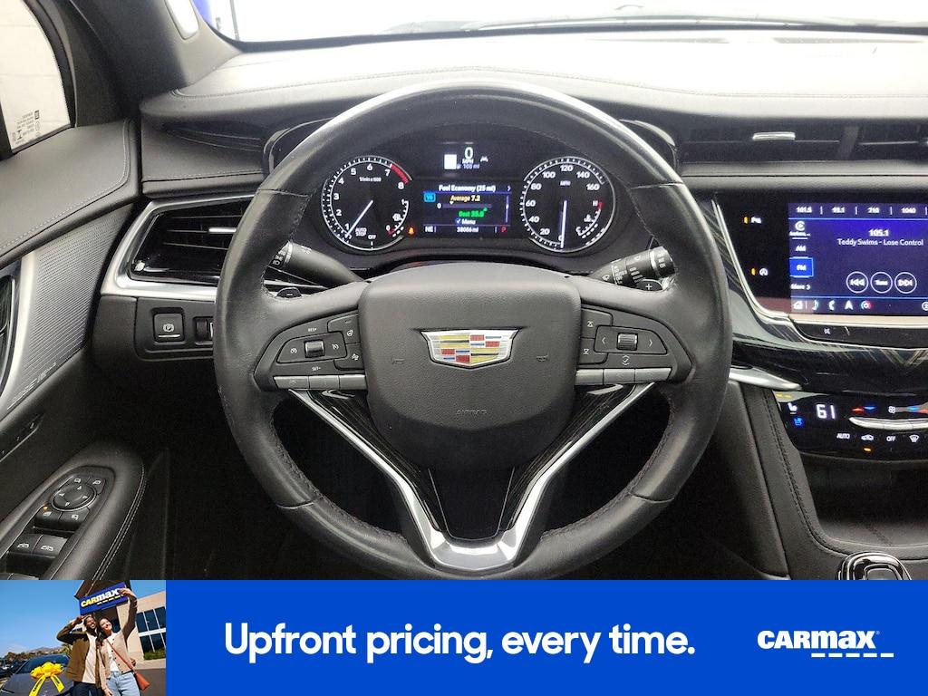used 2023 Cadillac XT6 car, priced at $35,998