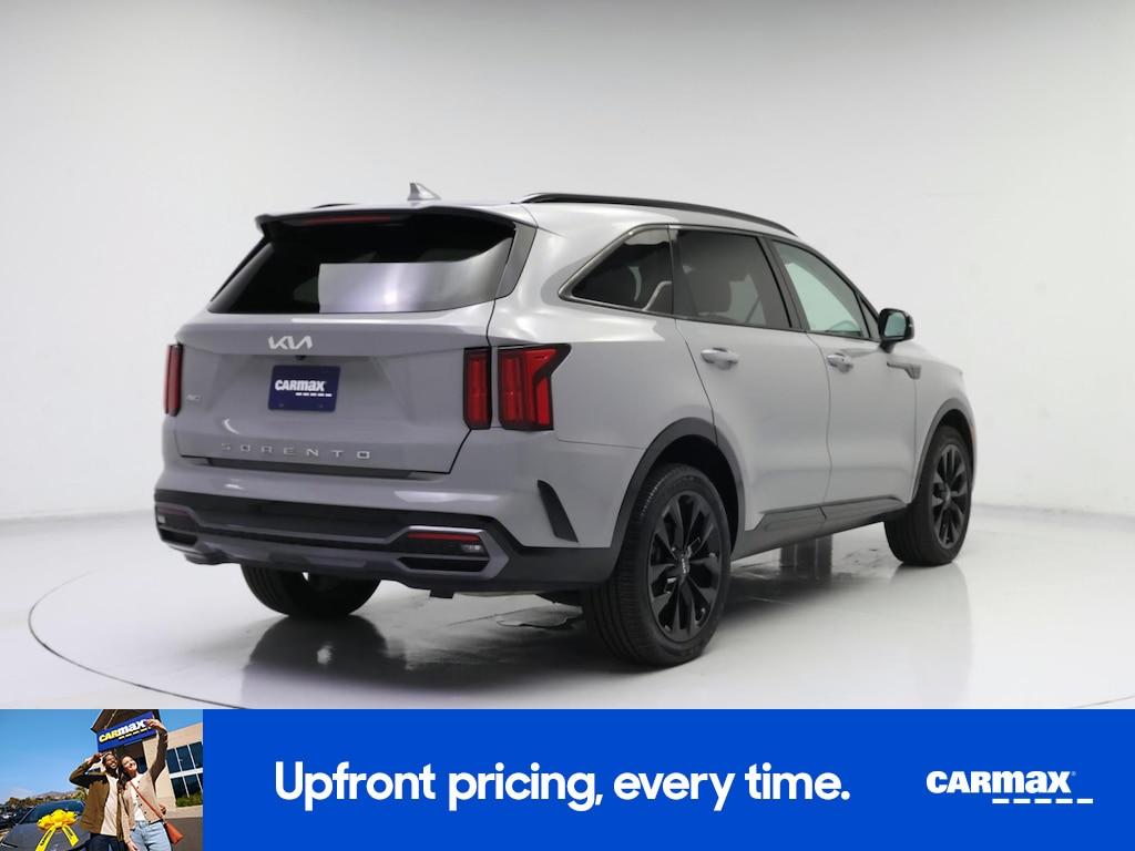 used 2022 Kia Sorento car, priced at $27,998