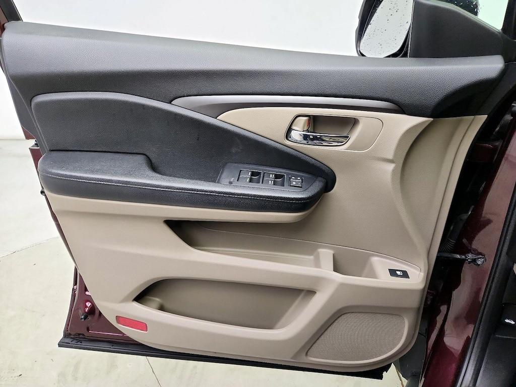 used 2016 Honda Pilot car, priced at $15,998