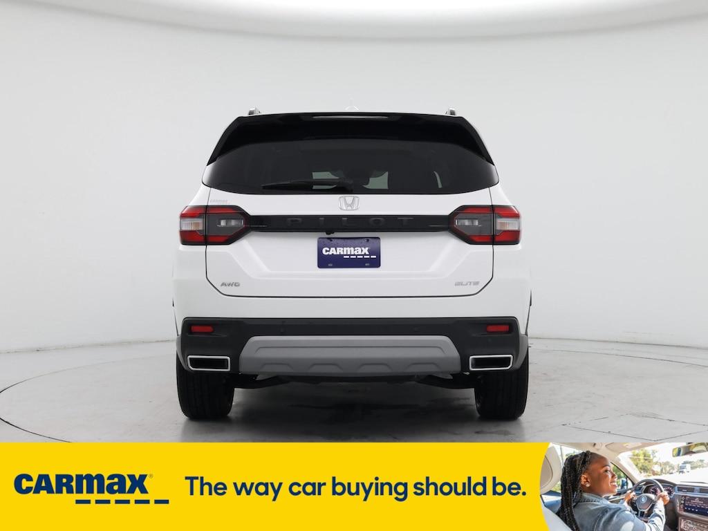 used 2024 Honda Pilot car, priced at $48,998