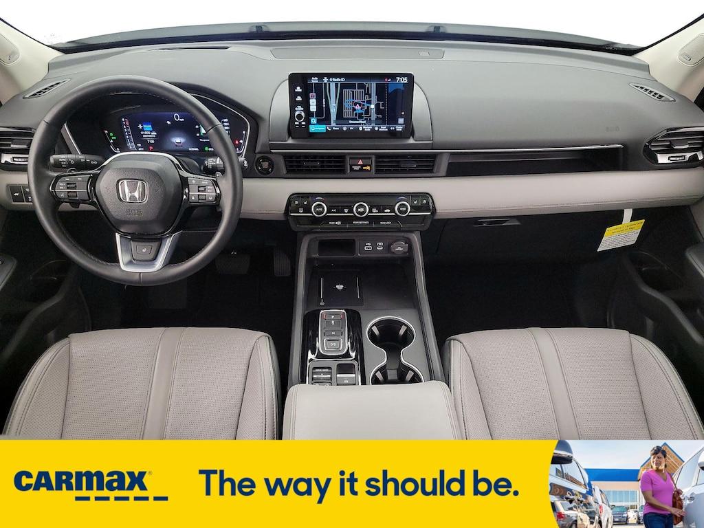 used 2024 Honda Pilot car, priced at $48,998