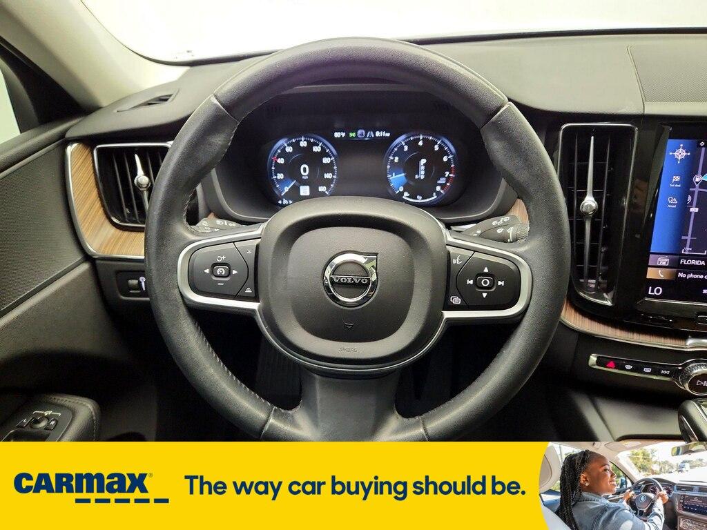 used 2021 Volvo XC60 car, priced at $27,998