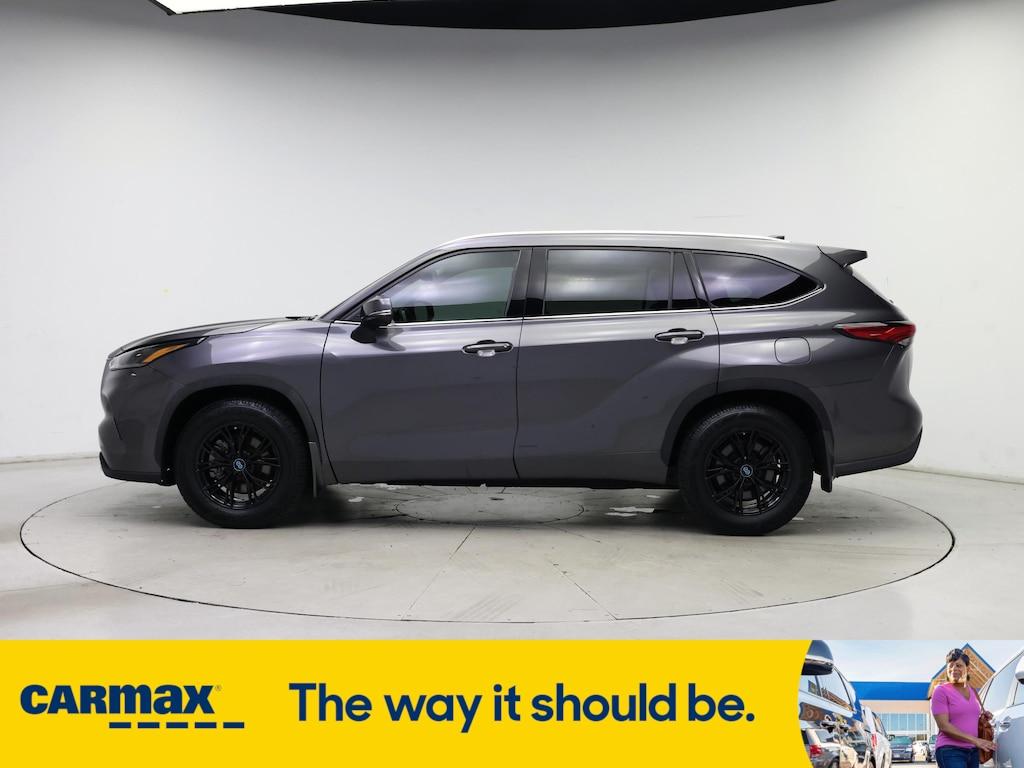 used 2021 Toyota Highlander car, priced at $30,998