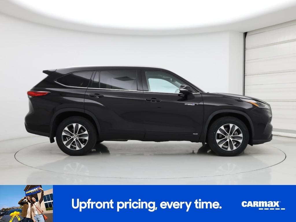 used 2021 Toyota Highlander Hybrid car, priced at $29,998