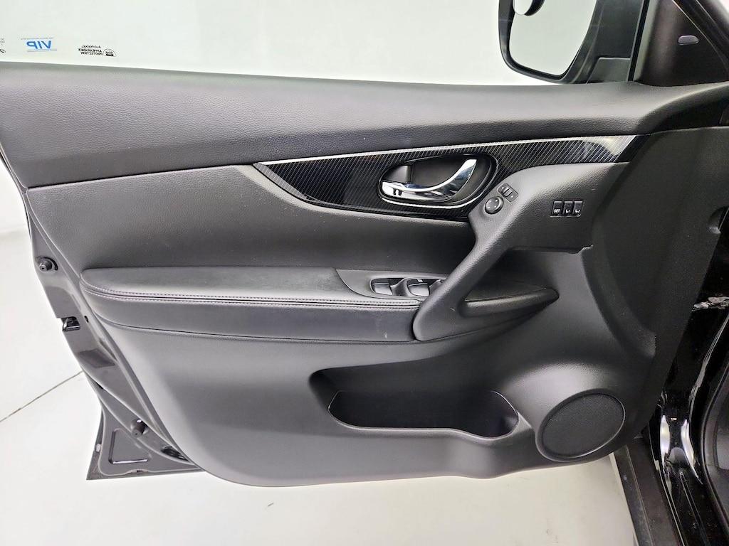 used 2019 Nissan Rogue car, priced at $17,998