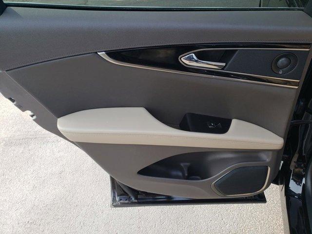 used 2021 Lincoln Nautilus car, priced at $38,999