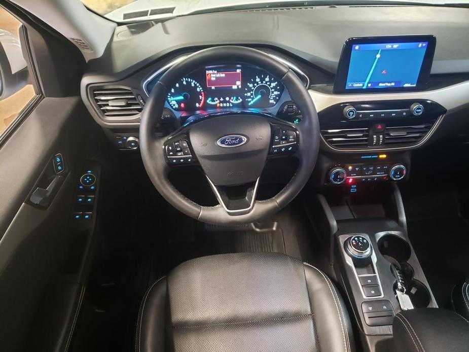 used 2022 Ford Escape car, priced at $25,999