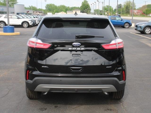 new 2024 Ford Edge car, priced at $44,105