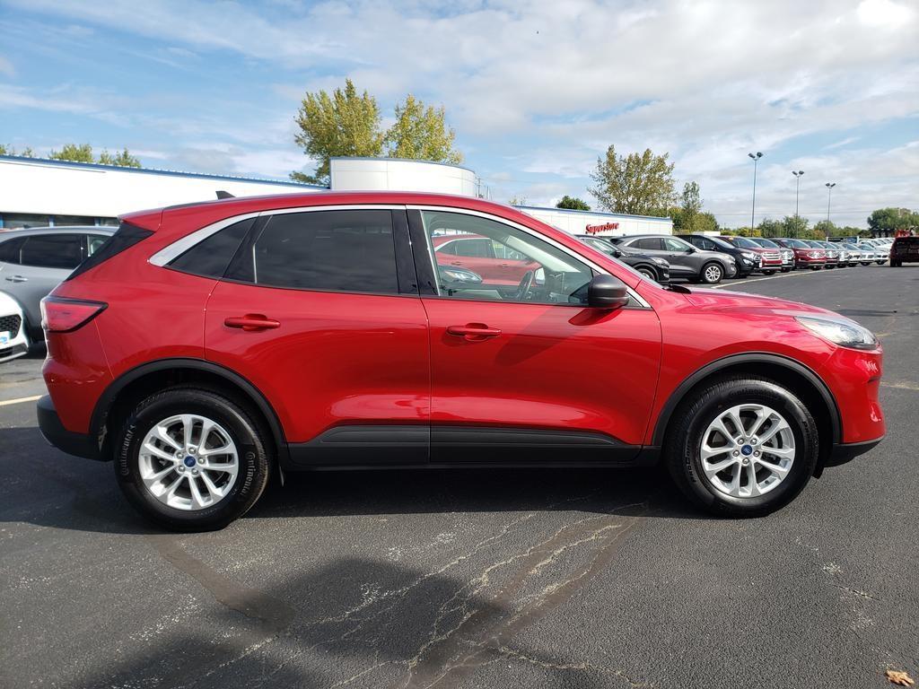 used 2022 Ford Escape car, priced at $25,999