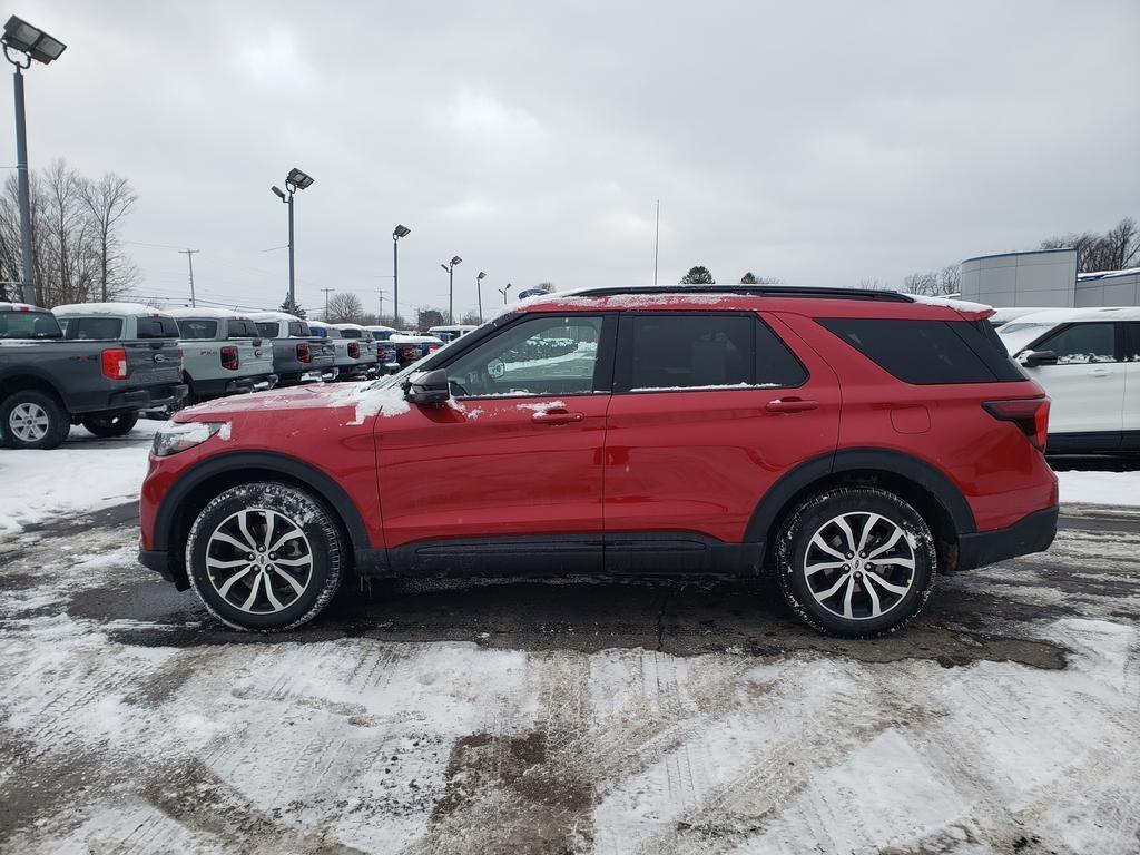 new 2025 Ford Explorer car, priced at $48,705