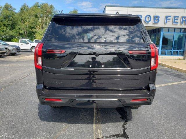 new 2025 Ford Expedition car, priced at $84,890