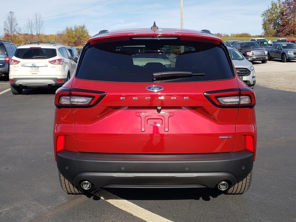 new 2025 Ford Escape car, priced at $40,475