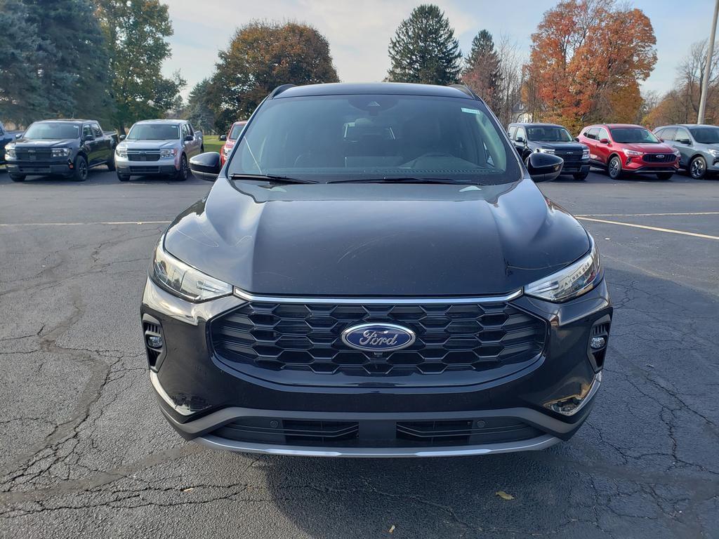 new 2025 Ford Escape car, priced at $39,780