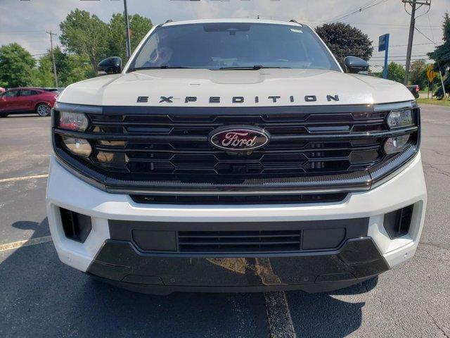 new 2025 Ford Expedition car, priced at $84,685