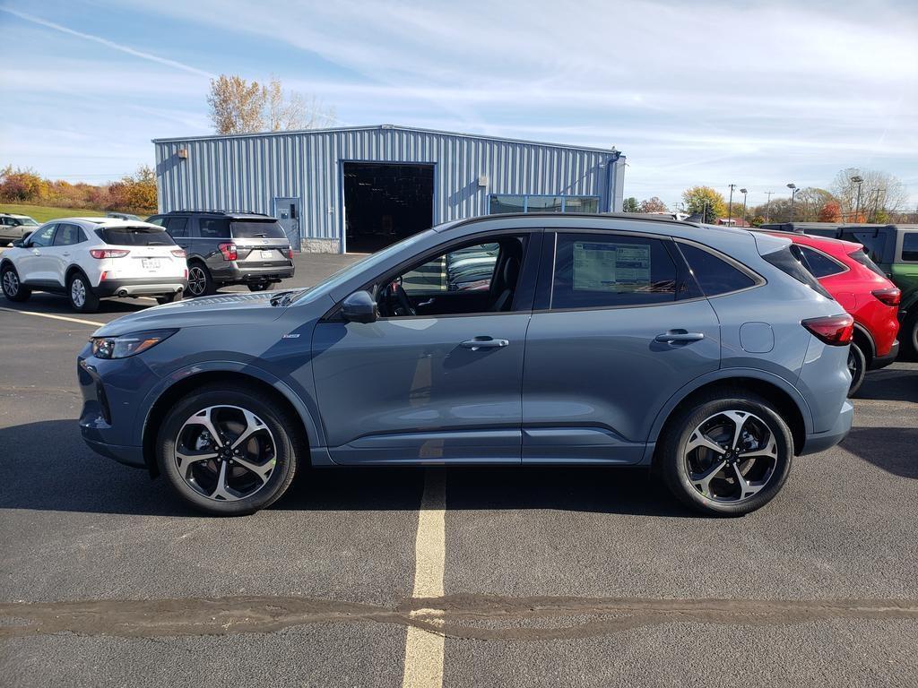 new 2025 Ford Escape car, priced at $43,310