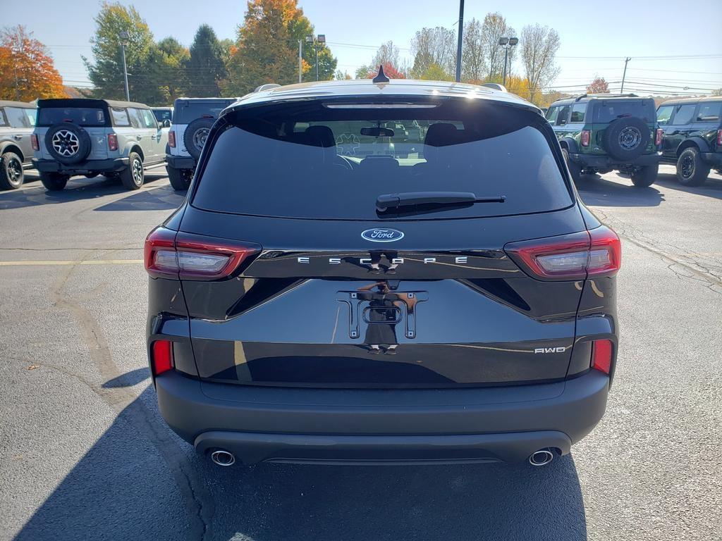 new 2025 Ford Escape car, priced at $35,515