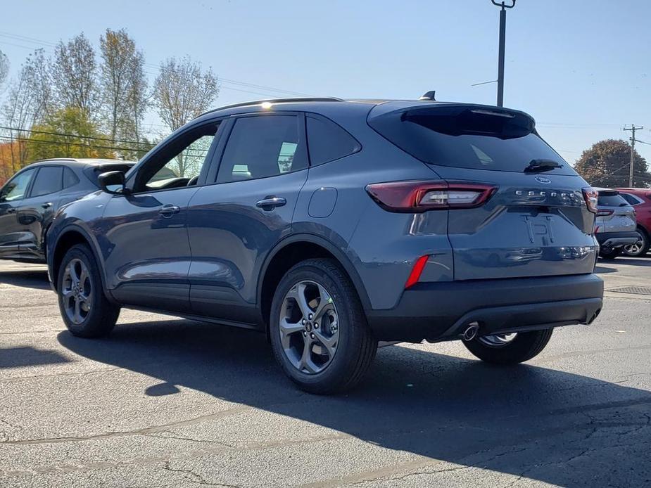 new 2025 Ford Escape car, priced at $33,225