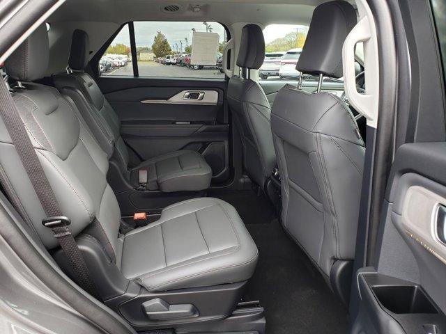 new 2025 Ford Explorer car, priced at $50,355
