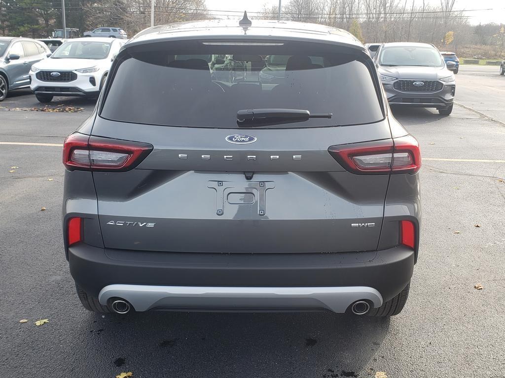 new 2025 Ford Escape car, priced at $32,880