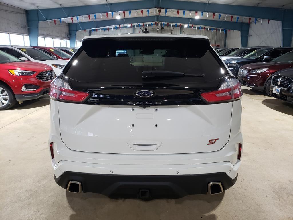 used 2022 Ford Edge car, priced at $35,999