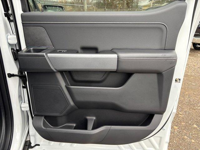 new 2025 Ford F-150 car, priced at $60,370