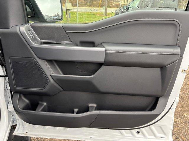 new 2025 Ford F-150 car, priced at $60,370