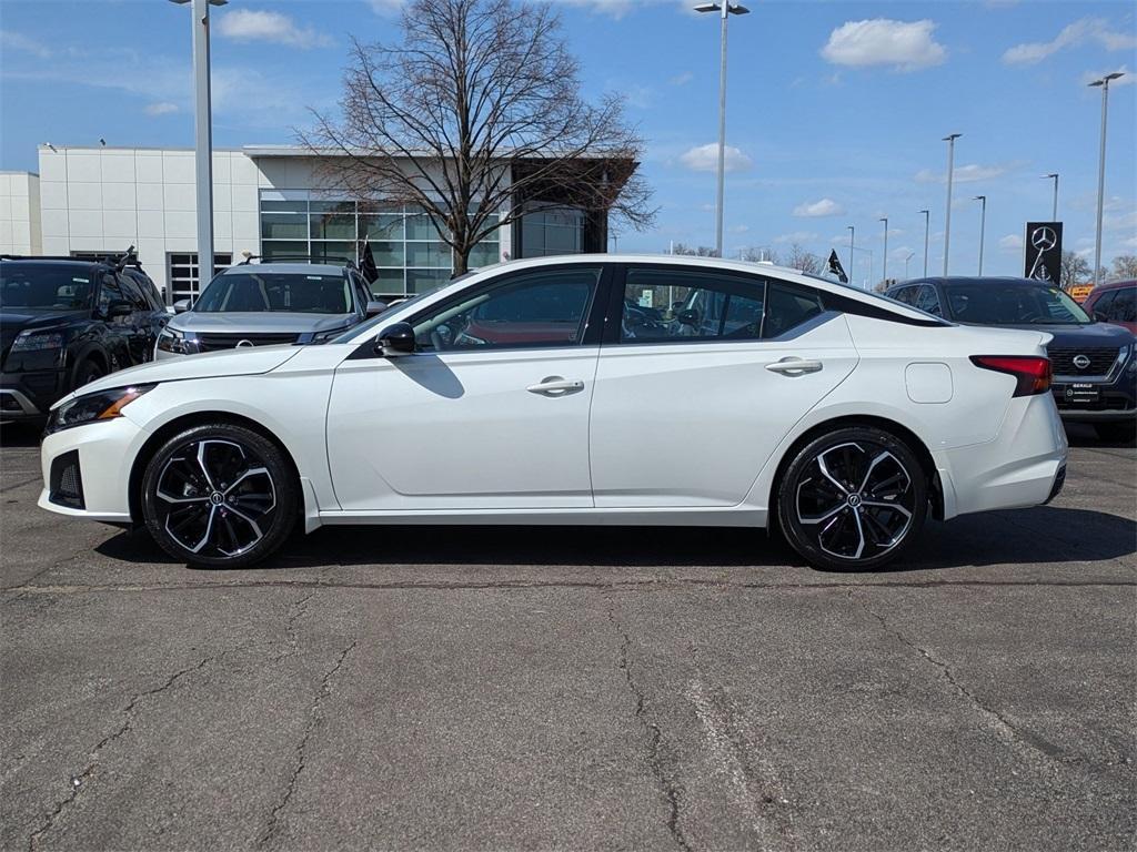 new 2024 Nissan Altima car, priced at $27,999