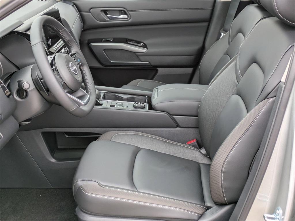 new 2025 Nissan Pathfinder car, priced at $43,599