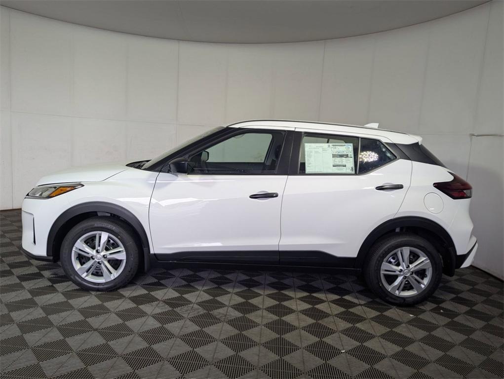 new 2025 Nissan Kicks Play car, priced at $21,979