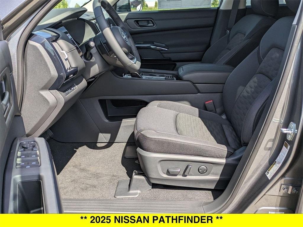 new 2025 Nissan Pathfinder car, priced at $40,580