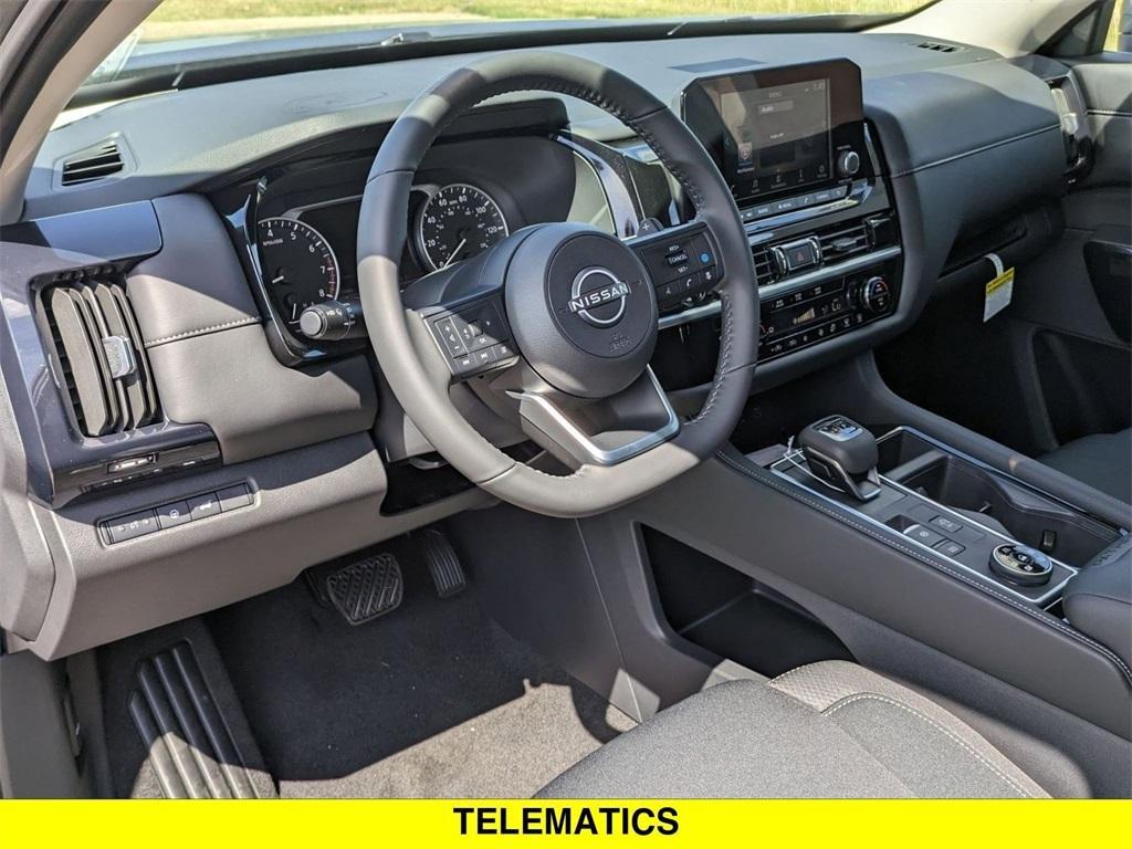 new 2025 Nissan Pathfinder car, priced at $40,580
