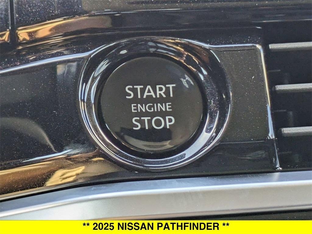 new 2025 Nissan Pathfinder car, priced at $40,580
