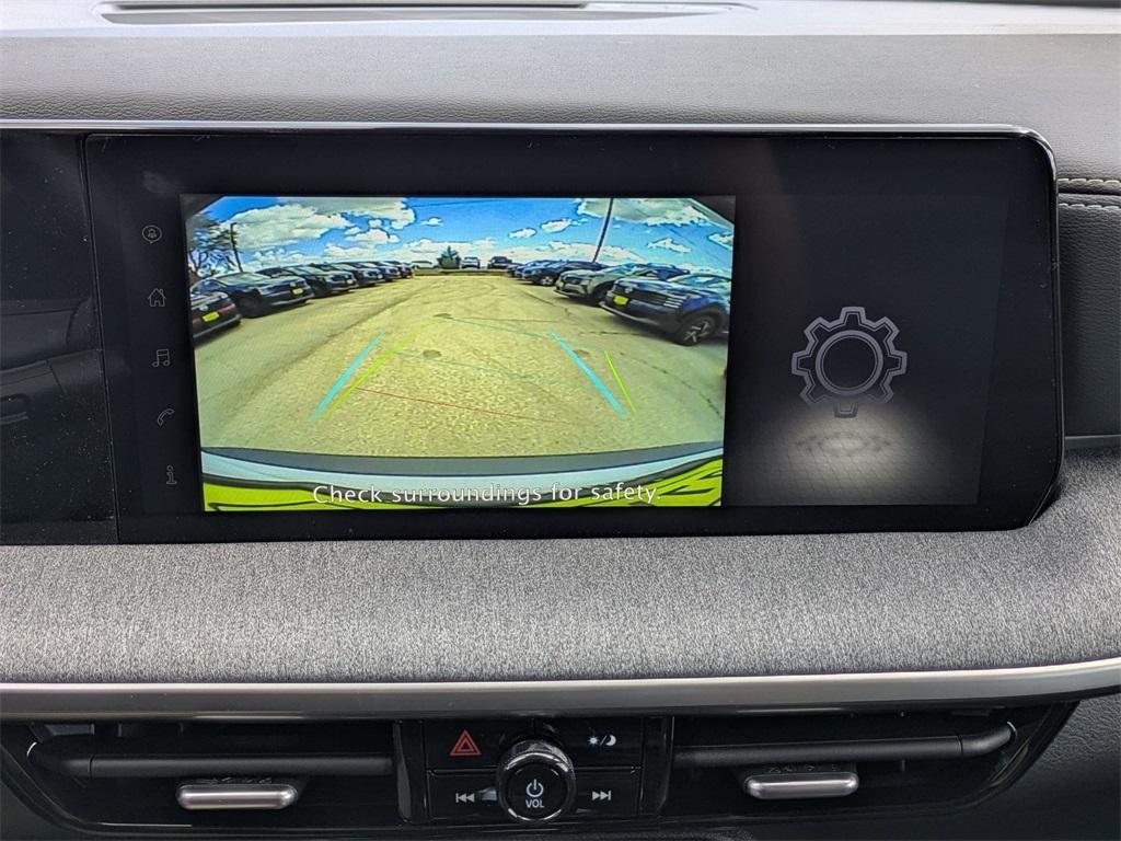 new 2025 Nissan Kicks car, priced at $26,305