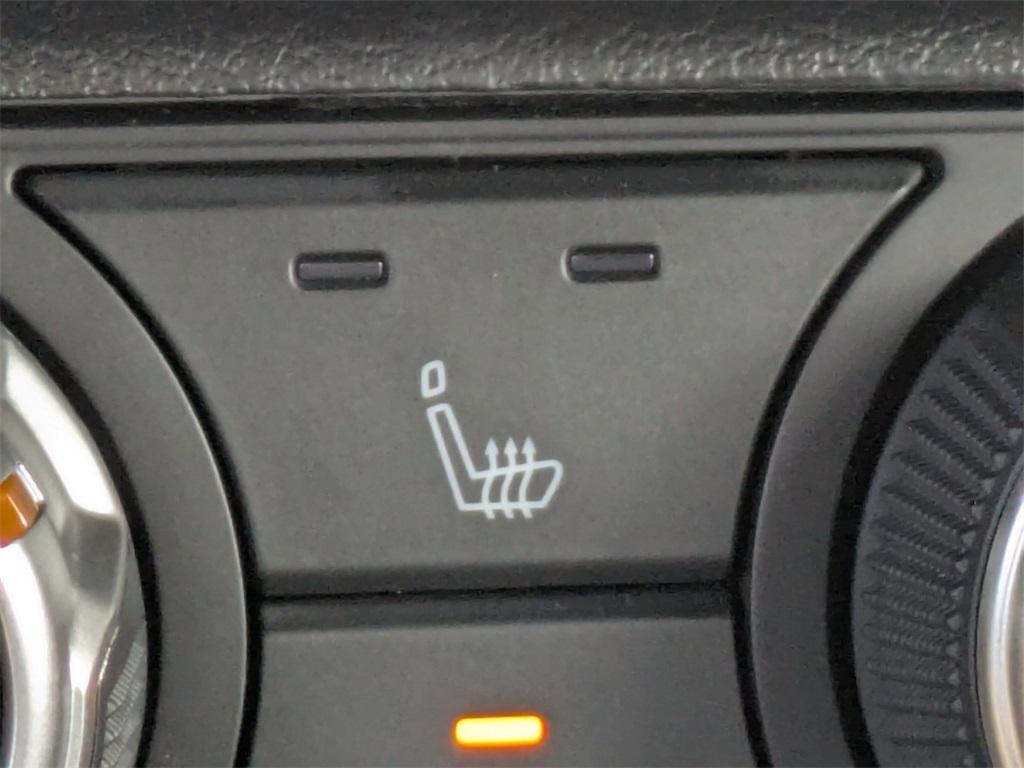 new 2025 Nissan Kicks car, priced at $26,305