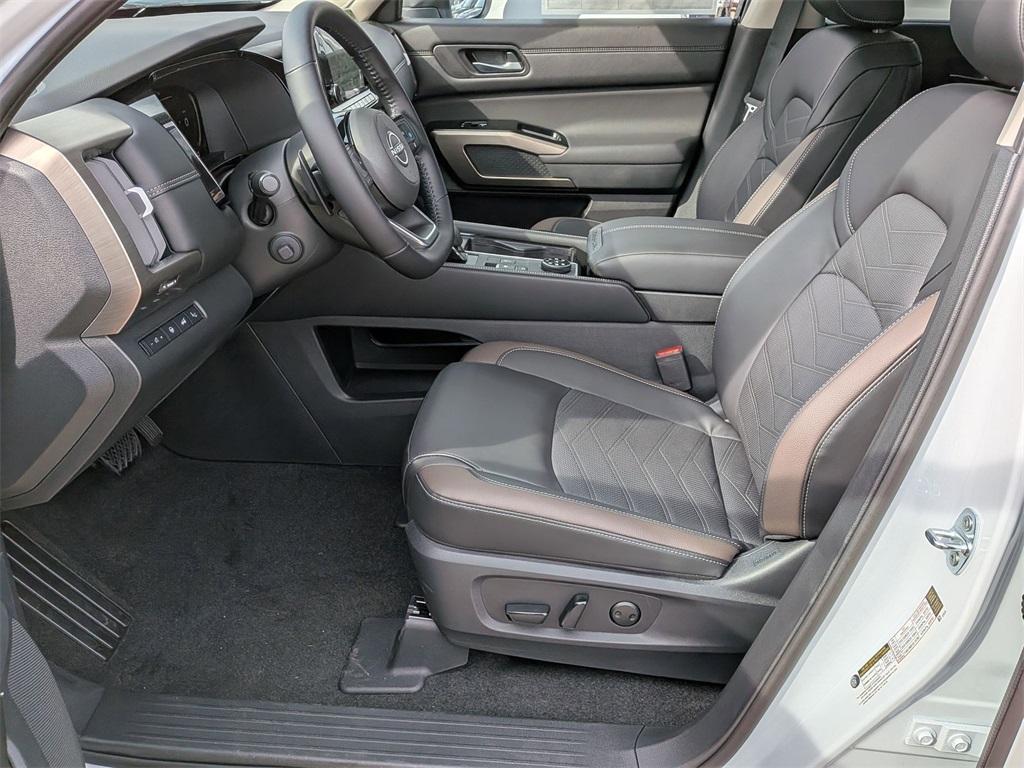 new 2025 Nissan Pathfinder car, priced at $51,336