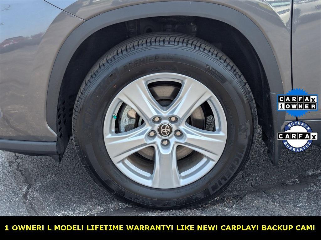 used 2023 Toyota Highlander car, priced at $33,677