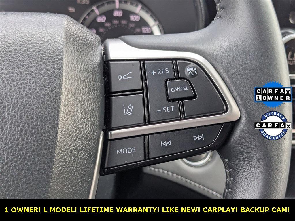 used 2023 Toyota Highlander car, priced at $33,677