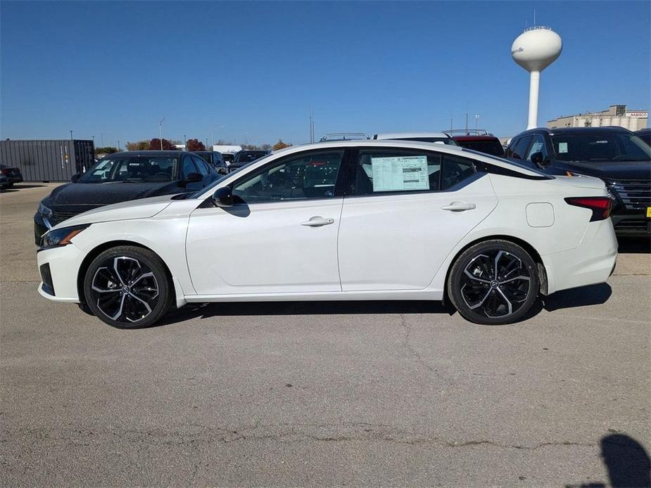 new 2025 Nissan Altima car, priced at $34,190