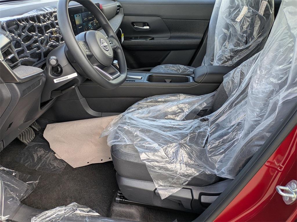 new 2025 Nissan Kicks car, priced at $27,356