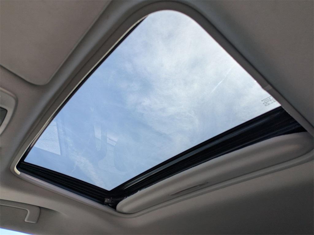 used 2023 Toyota Sienna car, priced at $44,977