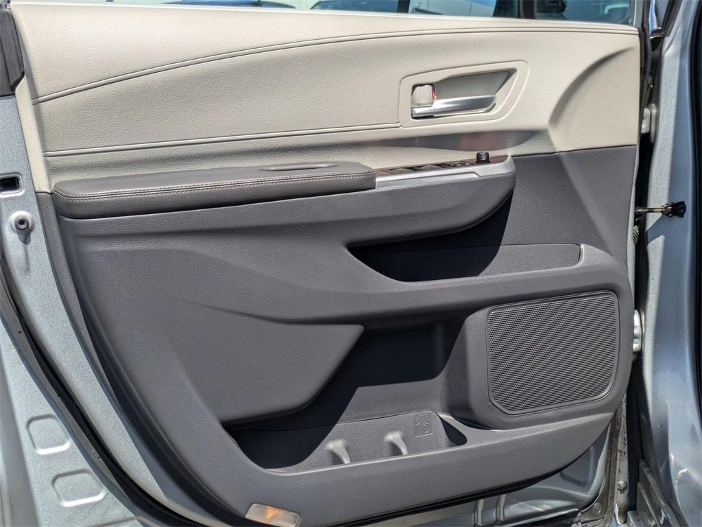 used 2023 Toyota Sienna car, priced at $44,977