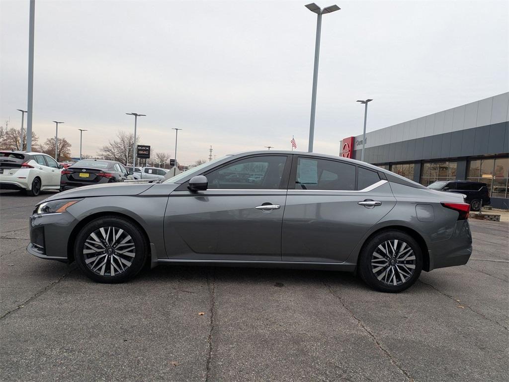 used 2023 Nissan Altima car, priced at $22,977