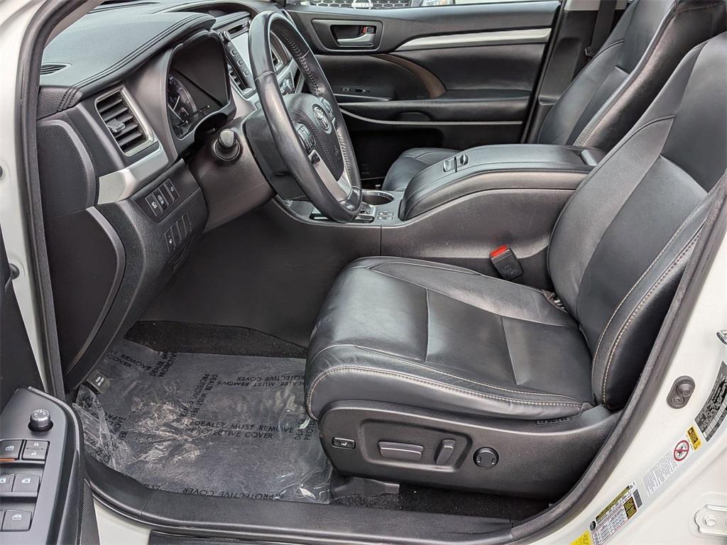 used 2018 Toyota Highlander car, priced at $23,977