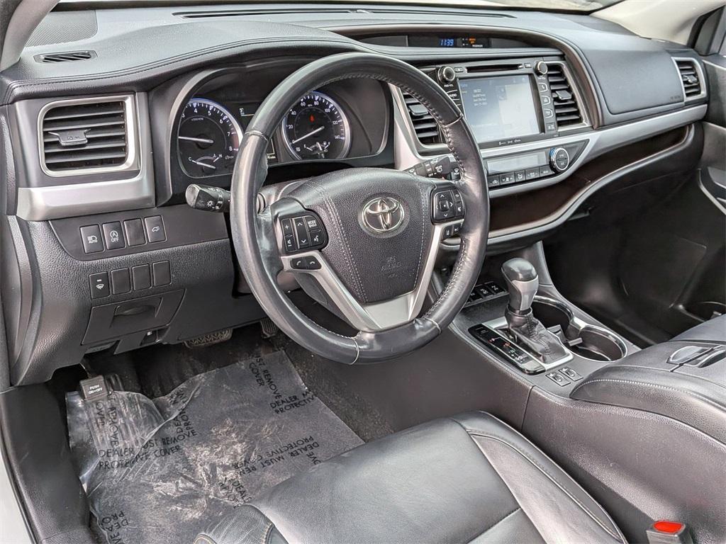 used 2018 Toyota Highlander car, priced at $23,977