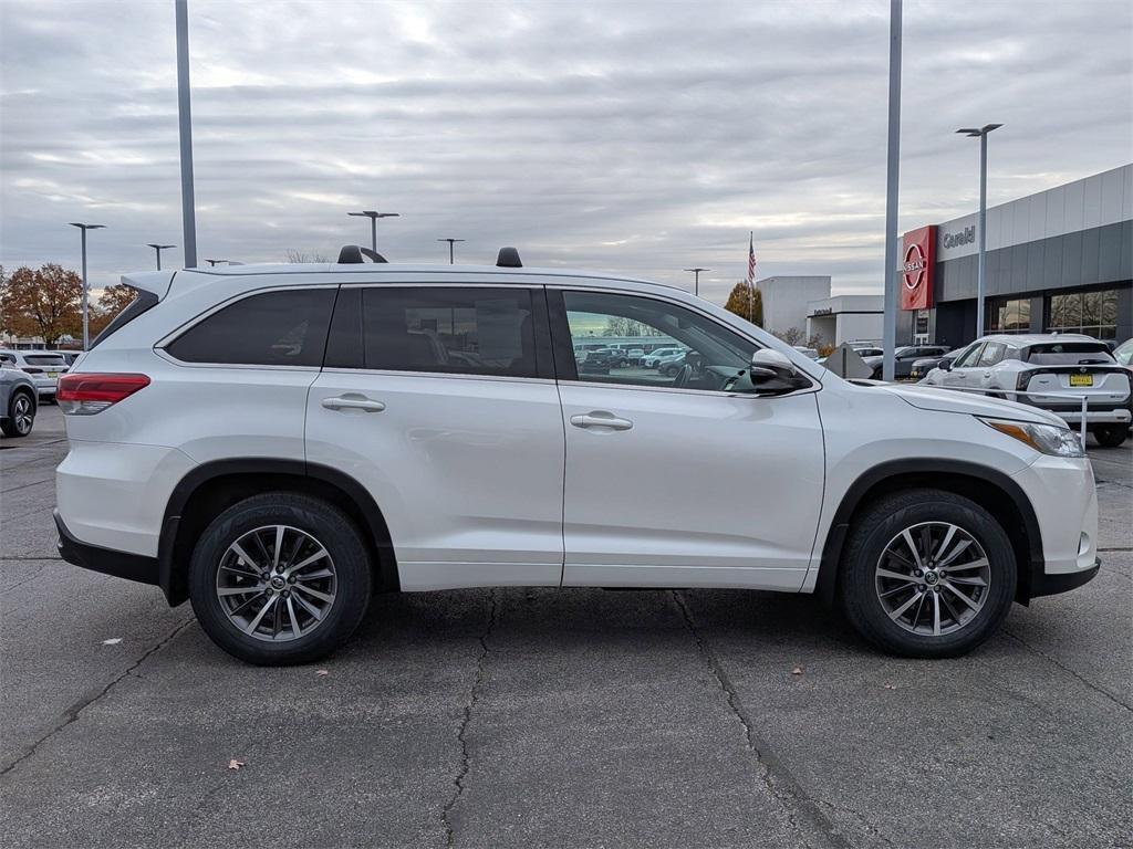 used 2018 Toyota Highlander car, priced at $23,977
