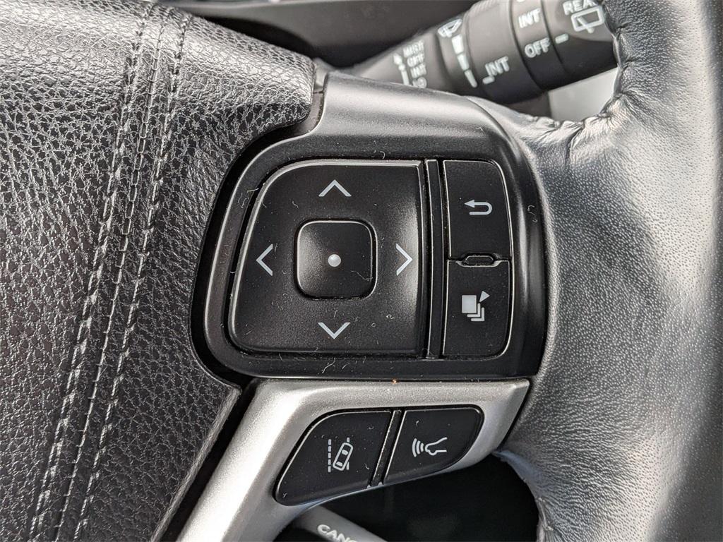 used 2018 Toyota Highlander car, priced at $23,977