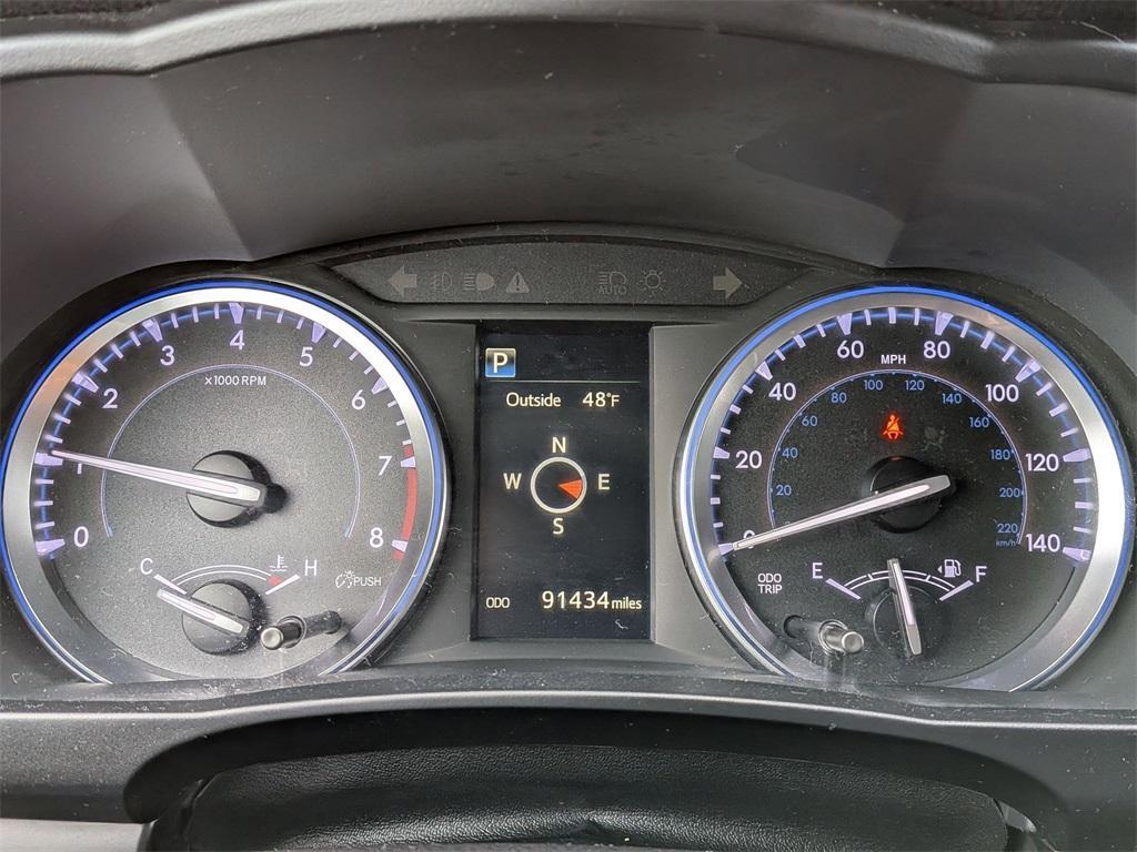 used 2018 Toyota Highlander car, priced at $23,977