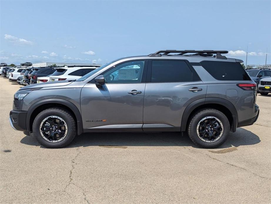 new 2024 Nissan Pathfinder car, priced at $46,450